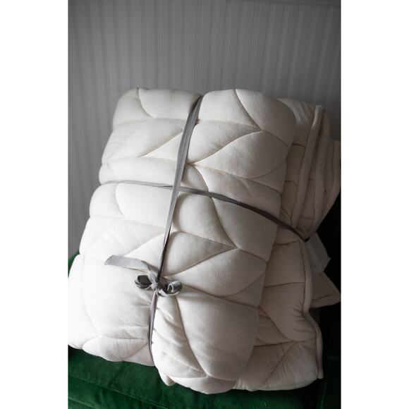 Anthropologie Vatteret Jersey Quilt Queen NWT - Picture 3 of 5